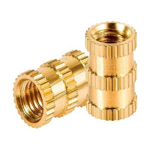 Écrou à insert flangé en laiton avec surface moletée pour composants en plastique et assemblage mécanique - Product Image 1