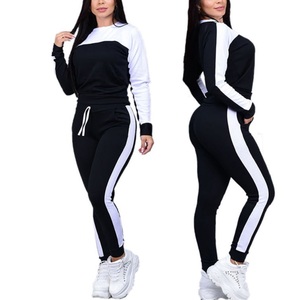 Ensemble de survêtement sportif élégant pour femmes, manches longues, short, nouveau design, deux pièces, vente chaude, articles de sport d'hiver - Taille XL - Product Image 1
