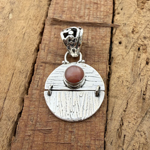 Wholesale 925 Sterling Silver Natural Pink <b>Opal</b> Gemstone Pendant Round Textured Disc Charm Custom Jewelry Manufacturer - Product Image 3
