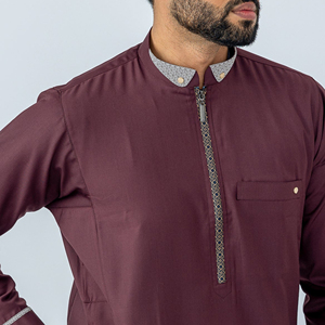 Precio de fábrica Moda Color sólido Bordado simple Slim Fit Hombres Árabe Satén Musulmán Thobe para hombres - Product Image 6