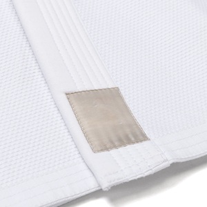 Kimono de Jiu-Jitsu Personalizado con Bordado Premium de Alta Calidad, Tejido Perla de 450 g/m², 100 % Algodón, Aprobado por la IBJJF, Uniforme Unisex para Jiu-Jitsu - Product Image 3