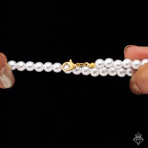 Collar de alambre de oro victoriano Pearl Harmony de PRAO Accesorio elegante y atemporal - Product Image 1