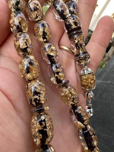 Tasbih artisanal éco-responsable en résine époxy, 33 perles, religieux bouddhiste, porte-clés rond noir à motifs dorés, Misbaha avec pompon - Product Image 6