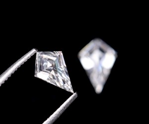 Diamantes Blancos Cultivados en Laboratorio, Corte Kite, Color D, Perforados con Láser, 6.0 x 4.0 mm, Certificados por IGI, para Fabricación de Joyería y Pendientes - Product Image 3