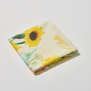 [K-ESSENTIALS] ผ้าเช็ดหน้าลายดอกไม้วินเทจ 60s ผ้าฝ้าย 50x50 ซม. ผ้าฝ้ายเนื้อนุ่มเป็นมิตรกับสิ่งแวดล้อม - Product Image 2