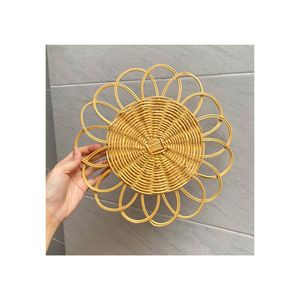Ensemble d'assiettes vintage en rotin tressé naturel, tapis et sous-plats faits à la main, diamètre 500 mm, pour la décoration de la table de cuisine - Product Image 1