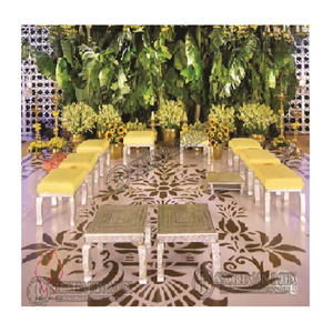 Chaises de mariage en bois avec décor floral pour mandap, fabriquées à Delhi, Inde, par Shobha Jain Impex - Product Image 1