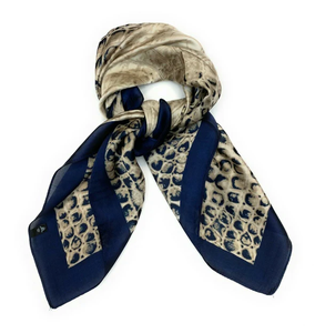 Foulards de mode carrés élégants Tissu doux et polyvalent Accessoires élégants Parfait pour les commandes en gros - Product Image 6