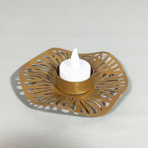 ตกแต่งพื้นที่ของคุณด้วยที่วางเทียนทีไลท์ งานโลหะประณีตที่ผสมผสานความงามแบบออร์แกนิก แรงบันดาลใจจากความละเอียดอ่อนของใบไม้ - Product Image 2