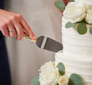 Serveur de gâteau en or de designer avec poignée en cristal Outil de coupe de gâteau pratique parfait pour le service et les cadeaux de dessert de tous les jours - Product Image 5