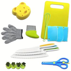 Set Completo di Cucina Giocattolo per Bambini con Coltelli Sicuri e Accessori Divertenti - Product Image 1