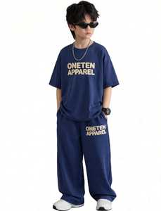 ONETEN APPAREL Conjunto Deportivo Azul Marino para Niños, Camiseta de Cuello Redondo y Pantalones Jogger, Corte Holgado, 100% Algodón, Ropa de Primavera - Product Image 1