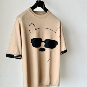 Nueva Camiseta Gráfica Personalizada al por Mayor con Capucha, Cuello en V, Tejida, de Manga Corta, Lisa, para Hombre, de Ajuste Holgado y Hombro Caído, de Alta Calidad - Product Image 3