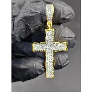 Pendentif Croix de Jésus Bling Bling Personnalisé en Argent Sterling 925 Massif Plaqué Or et Diamants – Bijoux Tendance - Product Image 1