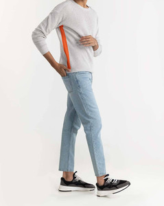 Suéter de Punto Transpirable de Manga Larga para Invierno, Suéter de Moda para Hombre con Cuello Redondo y Diseño de Parches de Colores - Product Image 3