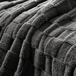Coperta in Pile Super Morbida e Calda, Leggera, 50x60 Pollici, Grigio Scuro a Quadretti, per Tutte le Stagioni, per Divano - Product Image 3