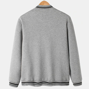 Chaqueta Varsity Gris para Hombre, Chaqueta Bomber de Béisbol con Botones a Presión, Logotipo Frontal, Cuello Acanalado, Chaqueta Casual de Otoño Invierno - Product Image 3