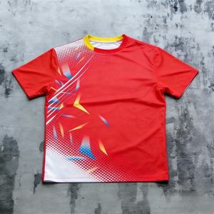 T-shirt pour homme en maille à manches courtes, doux, 100% polyester, imprimé par sublimation, motif personnalisé, logo, séchage rapide, respirant - Product Image 4