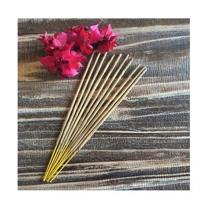 Bâtonnets d'encens parfumés de 9 pouces avec huiles essentielles de fleurs séchées infusées dans une boîte rectangulaire en fibre Paquet de 6 bâtonnets - Product Image 3