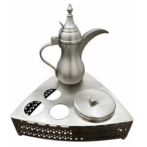 Moderna Dallah de Metal con Base para Servir, Acabado Pulido, Duradera, Ecológica, Servidor de Té, Personalización Disponible de White Royals - Product Image 1