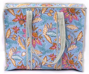 Bolso tote acolchado floral azul, bolso tote de algodón hecho a mano, bolso de viaje ligero, bolso de compras con estampado de bloques, bolso de hombro para uso diario - Product Image 3
