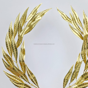 Élégante Sculpture Couronne de Feuilles Métalliques sur Socle en Marbre – Pièce Décorative Écologique pour Salon et Jardin, Fleur Artificielle - Product Image 3