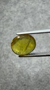 Saphir Jaune Naturel de 3,12 Ct, Coupe Ovale, Pierre Précieuse Non Montée, Origine Bangkok, Certifié GIA, pour Bijoux Fins Personnalisés - Product Image 3