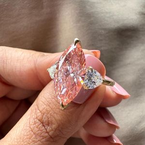 Anillo de cóctel exclusivo de moissanita rosa marquesa de color elegante para mujer, de plata 925 original, regalo de fiesta fino para chapado en oro - Product Image 1