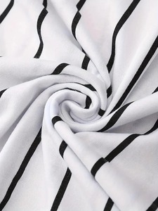 T-shirt unisexe en jersey SINEWY SPORTS, imprimé en sérigraphie, manches courtes, col rond, noir et blanc, 100% coton, coupe décontractée classique - Product Image 6