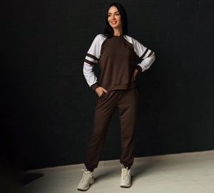 Survêtement pour femme gris anthracite et blanc color-block, sweat-shirt à col rond avec manches raglan rayées et poignets assortis - Product Image 5
