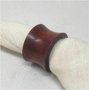 Ronds de serviette élégants et modernes en bois, faits à la main, design cylindrique concave, bois poli, écologiques, durables, accessoires de table. - Product Image 2