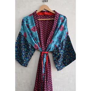 Robe kimono en patchwork de soie faite à la main, longue robe de nuit de luxe bohème pour femmes - Product Image 3
