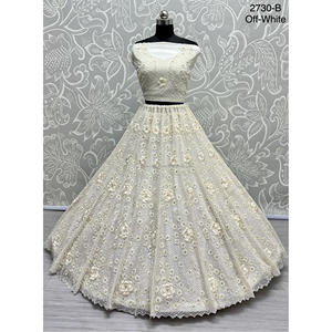 Collections de velours de vêtements de mariée indiens pour la mariée avec le travail de Zarkhan par Fabzone - Product Image 2