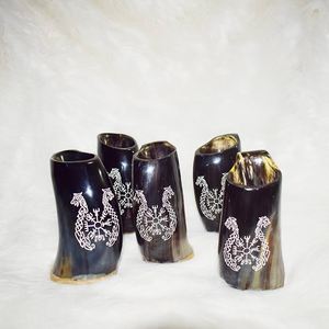 Mug à eau en corne de buffle naturelle polie, fait main, tasse en corne rustique, vaisselle de cuisine et de bar décorative, sculptée à la main - Product Image 2