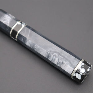 Cuchillo Hecho a Mano Personalizado de Acero con Alto Contenido de Carbono, Hoja de Punta Recta con Clip, Mango Negro - Product Image 6