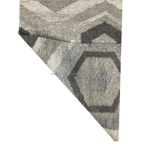 Cubiertos de yute y algodón para sala de trabajo de lujo, alfombras y alfombras, alfombras modernas con mechones a mano, están hechas de material de primera calidad - Product Image 2
