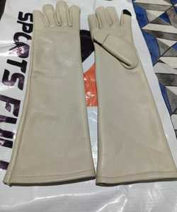 Guantes Largos Elegantes de PU, Color Beige, Duraderos, para Uso Casual en Invierno - Product Image 1