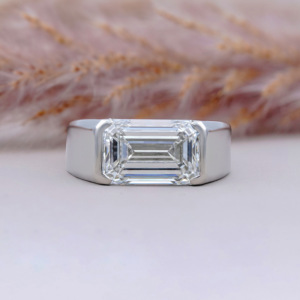 แหวนเพชรวงกว้างประดับเพชรสำหรับงานหมั้นหรืองานครบรอบแหวนเพชรสไตล์โมเดิร์น - Product Image 1