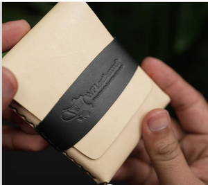 กระเป๋าสตางค์หนังแท้ทำมือระดับพรีเมียม ดีไซน์วินเทจบางเฉียบ ใส่บัตรได้ทุกใบ ขนาด 4x3 นิ้ว ผลิตจากหนังวีแกนแท้ - Product Image 2