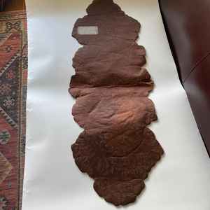 Camino de Mesa de Lujo con Cuentas y Adornos, Listo para Regalo de Inauguración de Casa o Festividades, con Acabado Colorido, Nuevo - Product Image 4