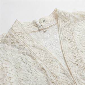 Abaya al por mayor, modesta y elegante, con mangas de murciélago, brillante, de satén, con cuello en V, largo hasta el tobillo, ligera, con cuentas, vestido musulmán para mujer - Product Image 4