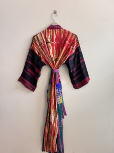 Robe kimono en soie d'été pour femme, peignoir de plage, kimono de luxe fait main - Product Image 6