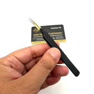 Pince à épiler professionnelle à pointe fine avec embout en fibre, en acier inoxydable bicolore noir et or, pour extensions de cils - Product Image 5