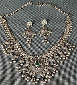 Parure de mariée en laiton oxydé argenté, style tribal bohème, avec collier et boucles d'oreilles, sertissage clos, pour mariage, fiançailles, anniversaire, cadeau - Product Image 3