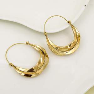 Boucles d'oreilles créoles en alliage plaqué or pour femme, bijoux tendance et mode - Product Image 2