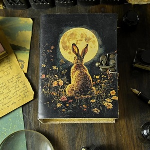 Carnet en cuir multi-couleurs avec motif lapin et lune, 400 pages, couverture rigide, carnet de croquis aquarelle, fermoir métallique, cadeau - Product Image 4