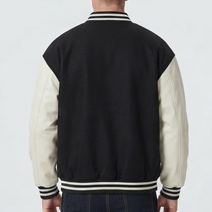 Chaqueta Varsity Vintage para Hombre con Cuello Alto y Bloques de Color, Personalizable con Logotipo, Negra y Crema con Letras Aplicadas y Botones a Presión, Ideal para Otoño - Product Image 2