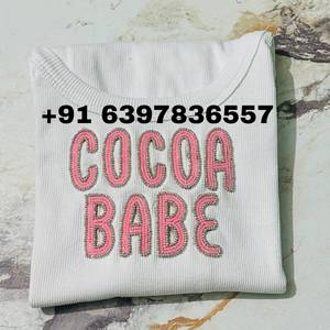Camiseta sin mangas de algodón acanalado blanco con bordado personalizado diseño Seguin Coffee para niñas, ropa casual infantil - Product Image 5