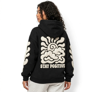 Hoodie Premium pour Femme avec Impression en Relief, Motifs Artistiques en Dimension, Tissu Confortable et Coupe Décontractée pour la Collection Mode Quotidienne - Product Image 4