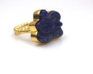 Bague artisanale en or 18 carats avec pavé de pierres précieuses turquoise et lapis-lazuli, motif œil d'Horus, cadeau unisexe bohème pour mariage, fiançailles, anniversaire - Product Image 3